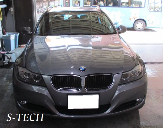 【調布市】BMW　320i　E91　右フロントフェンダー　傷凹み　板金塗装