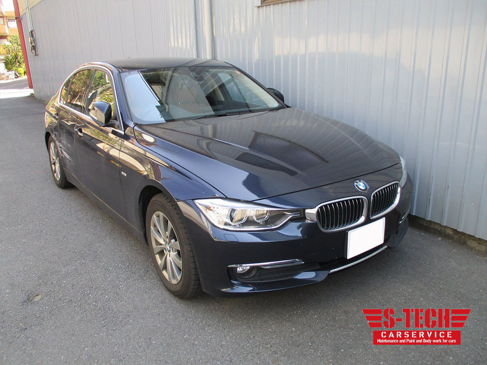 【横浜市】BMW　320ｄ　右側面　右フロントドア・右リアドア・右サイドスポイラー・右クオータパネル　新品純正パーツ塗装交換　板金塗装
