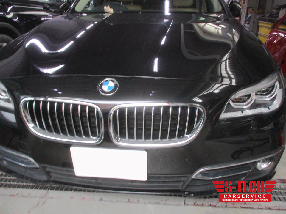 【品川区】BMW　528i　バックドア・バックパネル・リアバンパー　キズ・へこみ　板金塗装
